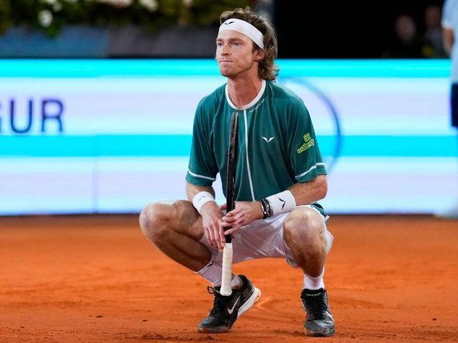 但面对这样 但面对这样