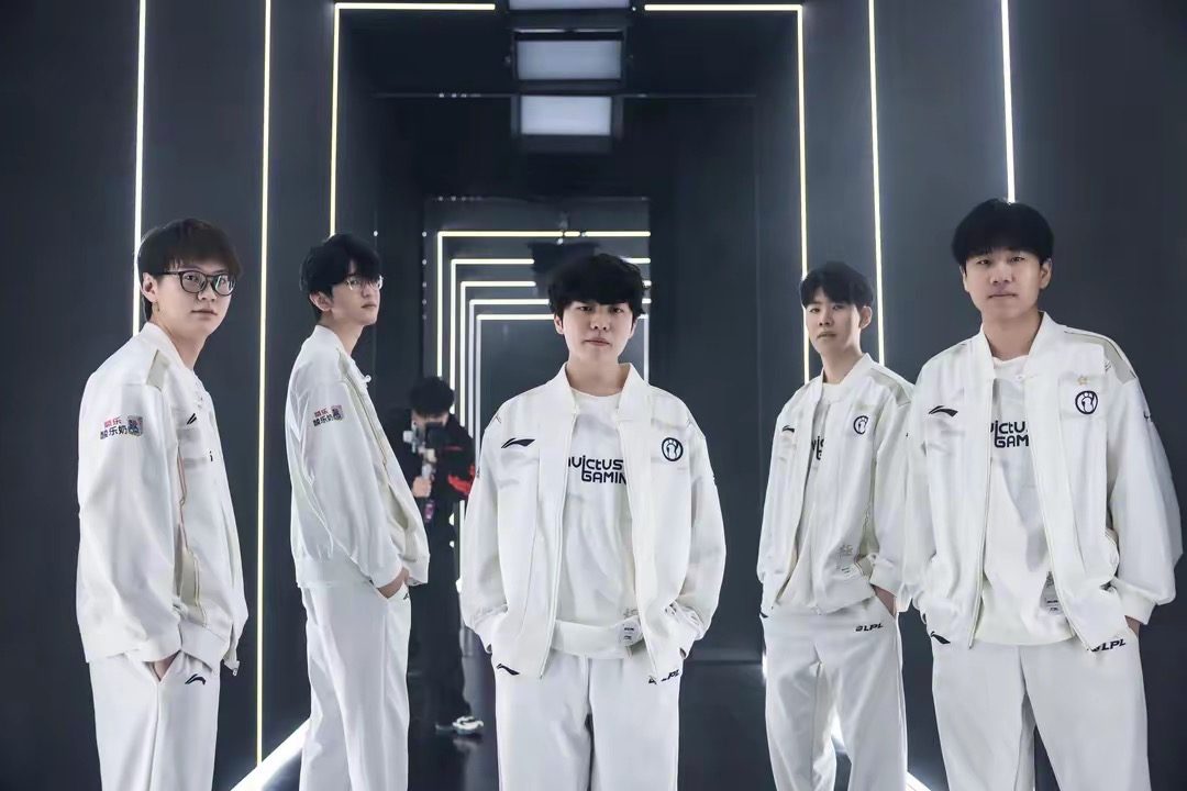 疑是卡多纳 疑是卡多纳