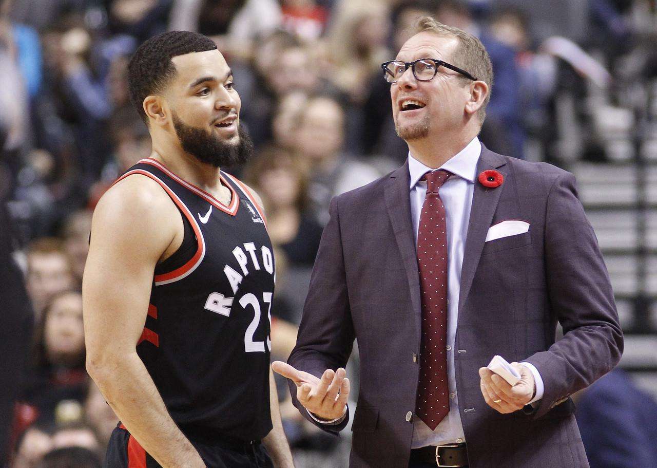 重新赢得球 重新赢得球