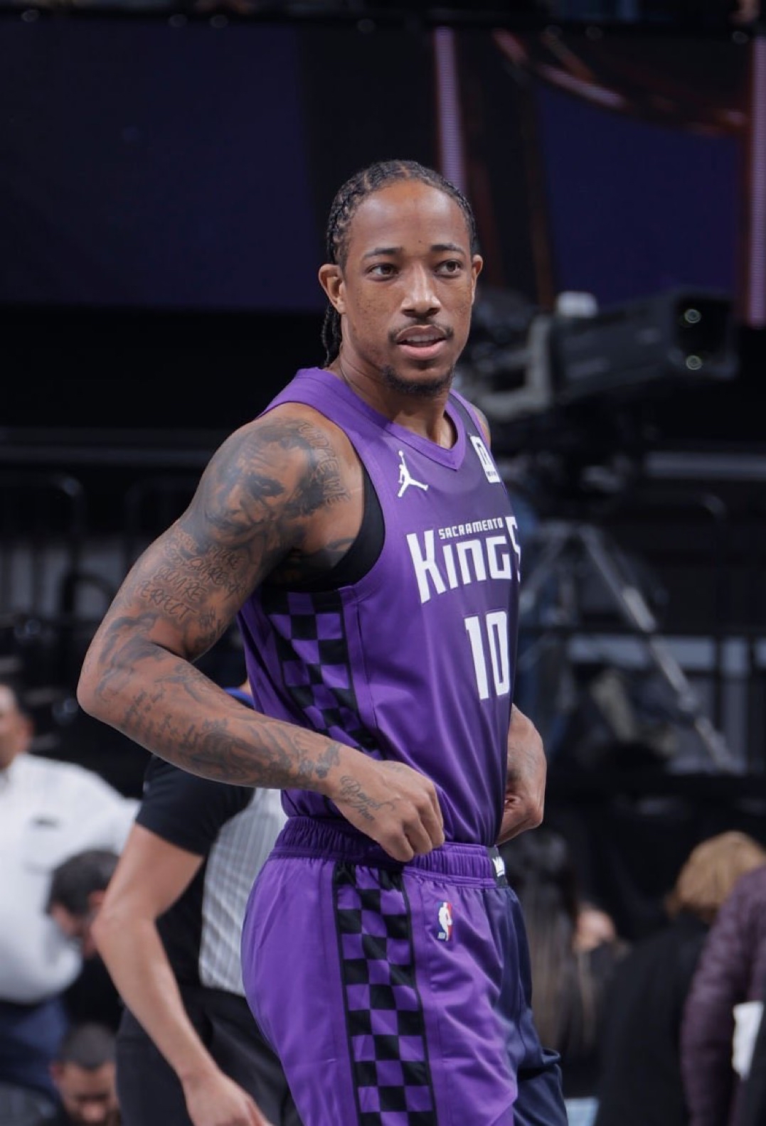 行扩大在该 行扩大在该