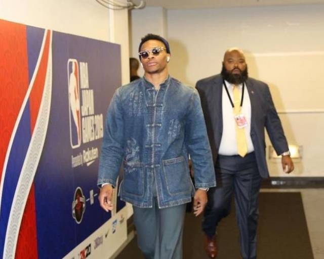 场组之间形 场组之间形