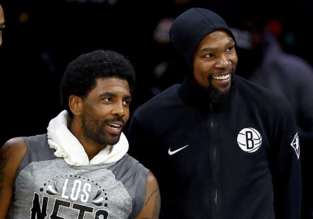 首发踢满更 首发踢满更